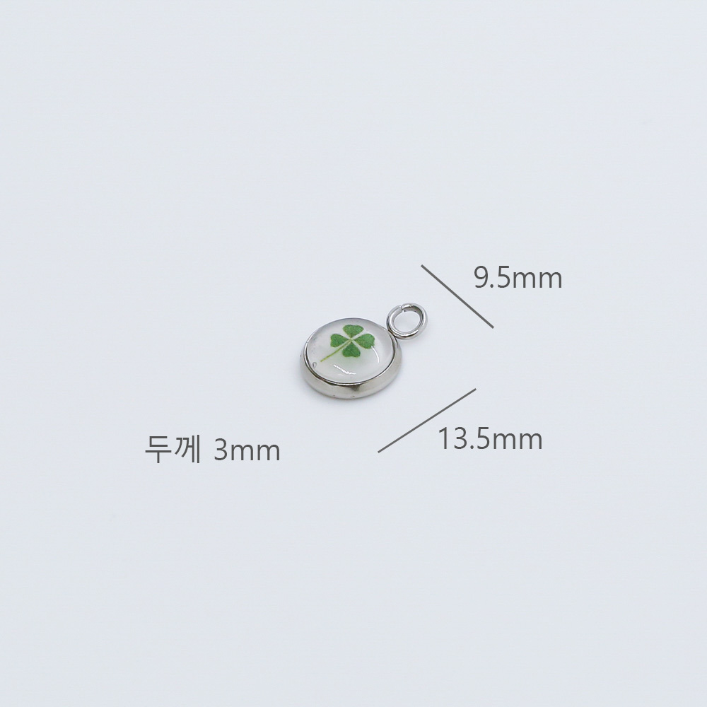 써지컬 스틸 빈티지 팬던트 악세사리 부자재 크기는 9.5*13.5mm입니다.