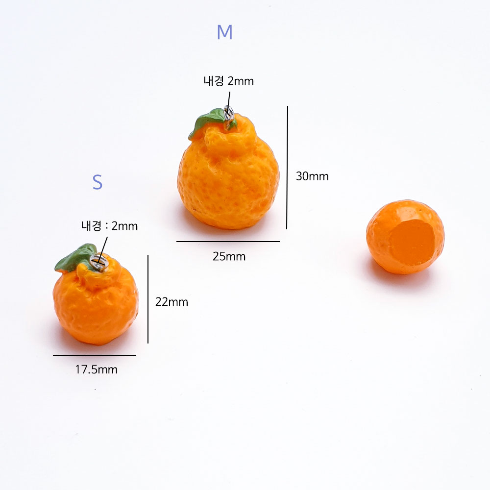 제품의 S 사이즈는 가로 17.5mm, 길이 22mm이고, M사이즈는 가로 25mm, 길이 30mm 크기입니다.