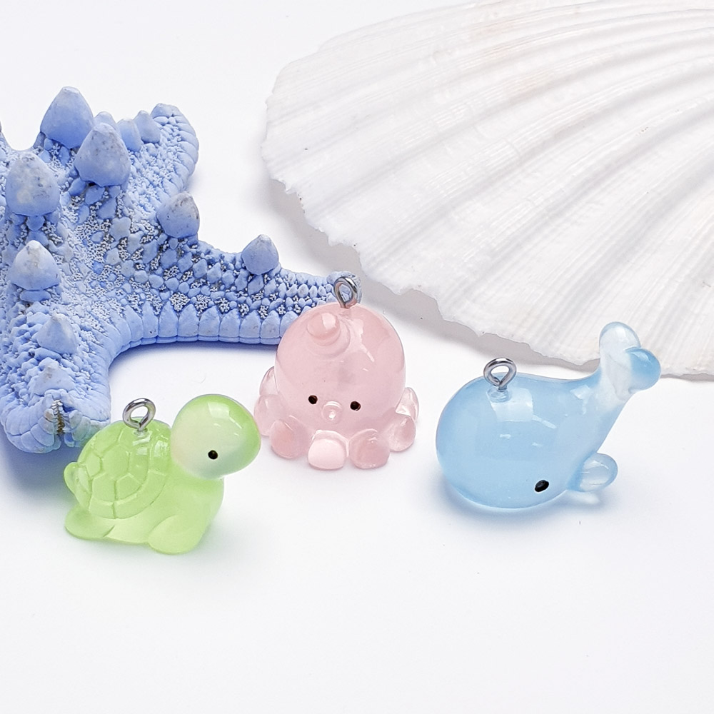 거북이 문어 고래 키링 펜던트입니다.