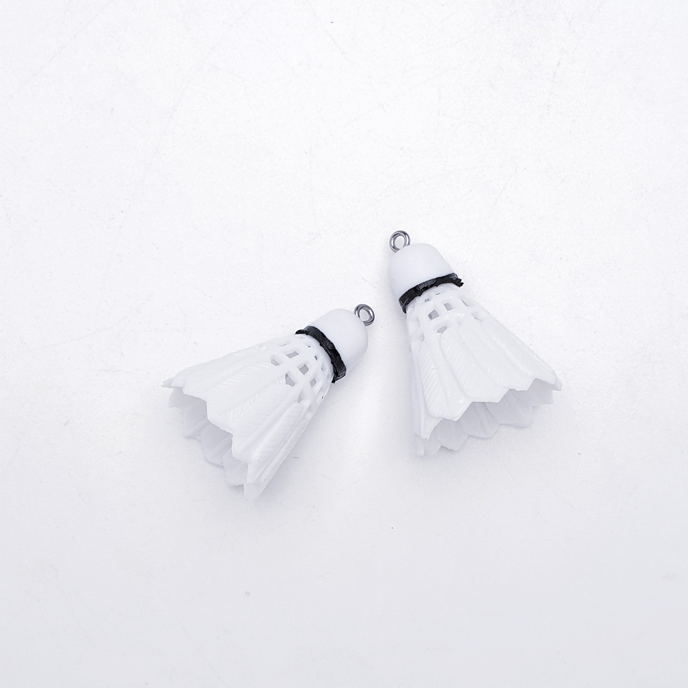 배드민턴공이 추가되었습니다. 길이 40mm, 가로 25mm 크기입니다.