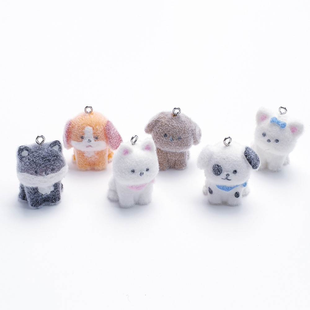 후로킹 뽀송털 강아지 키링입니다.