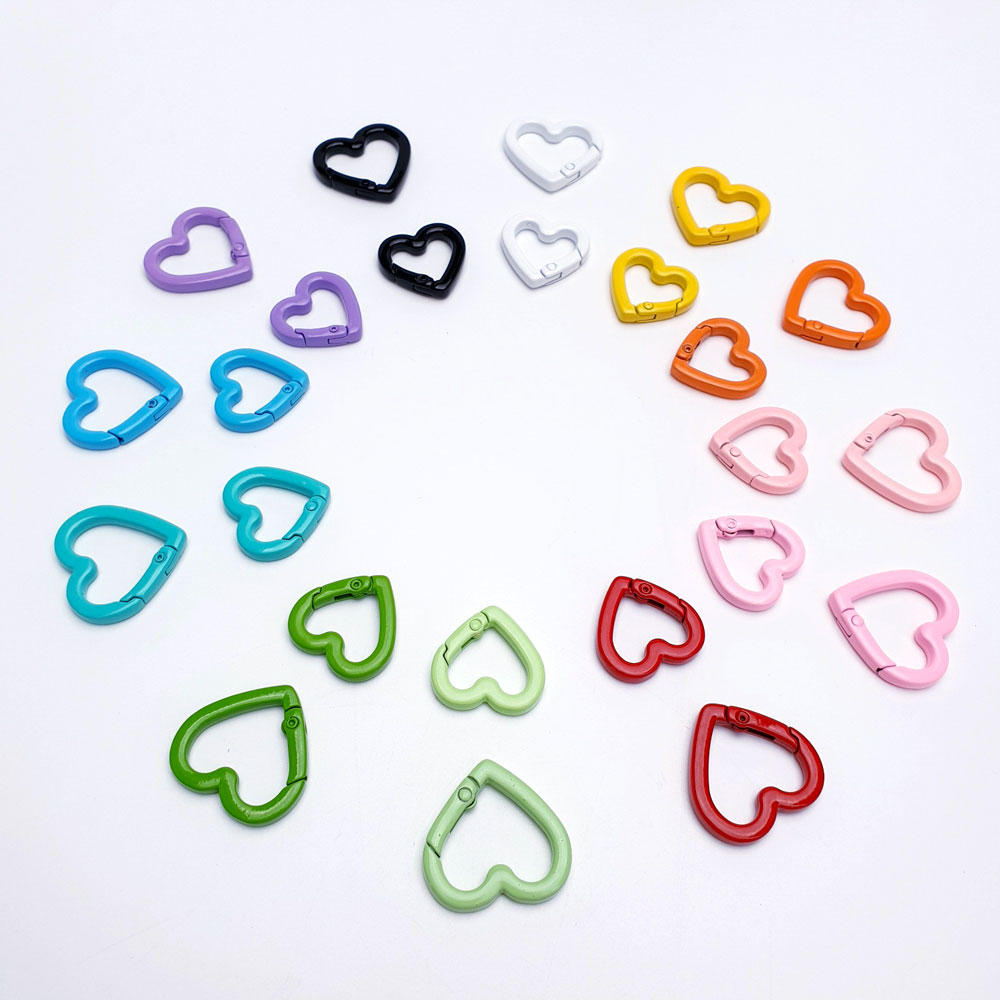 원터치 하트 고리 컬러 카라비너 키링입니다.