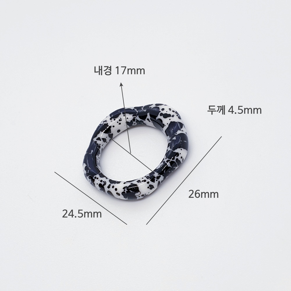 물결링 마블 호마이카 반지 악세사리 부자재의 크기는 24.5*26mm 입니다.